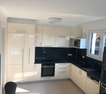 Kuhinja lakirani medijapan visoki sjaj - cover