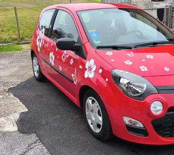 Renaul Twingo 1.2. 2014. Reg 11/2026 - cover