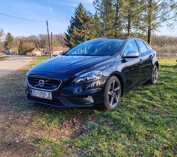 Volvo V40 D2,84 kW R-DESIGN  - cover