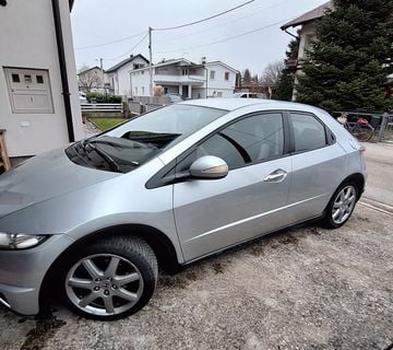 Honda Civic 1.4  - cover