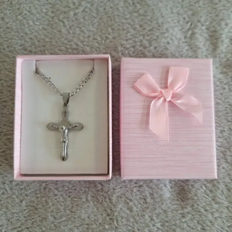 Lančić sa križićem - cover