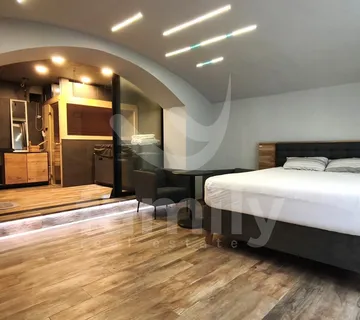 Ekskluzivna Prodaja Atraktivnog Apartmana Na Top Lokaciji - Pula