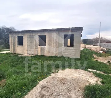 Ekskluzivno Samostojeća Kuća Na Atraktivnoj Lokaciji - Šišan, Ližnjan
