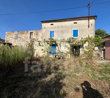 Tri Kuće Za Renovaciju Na Mirnoj Lokaciji - Smoljanci, Svetvinčenat