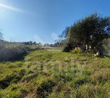 Prodaja Građevinskog Zemljišta Na Top Lokaciji - Banjole, Medulin