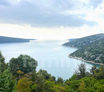 Prostrano Poljoprivredno Zemljište Uz Obalu - Rakalj, Marčana