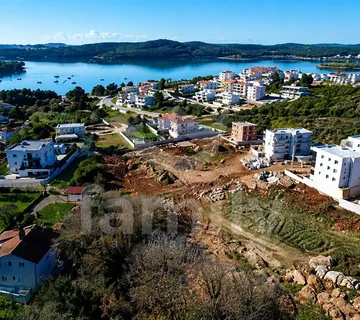 Građevinsko Zemljište Uz More - Spremno Za Investiciju - Medulin