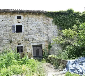 Kamena Kuća Sa Prostranom Okućnicom - Filipana, Marčana