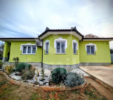 Iznimno Atraktivna I Luksuzno Uređena Kuća Na Mirnoj Lokaciji - Galižana, Vodnjan
