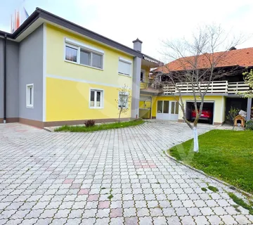 Prodaja Kuće Na Atraktivnoj Turističkoj Lokaciji Sa Velikim Potencijalom - Velika
