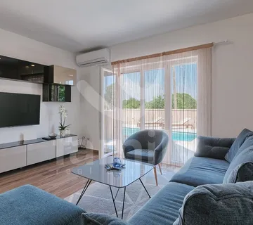 Vila Sa Konobom I Bazenom Blizu Plaže I Grada - Štinjan, Pula