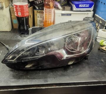 Far ljevi led Peugeot 308 T9 ll - cover