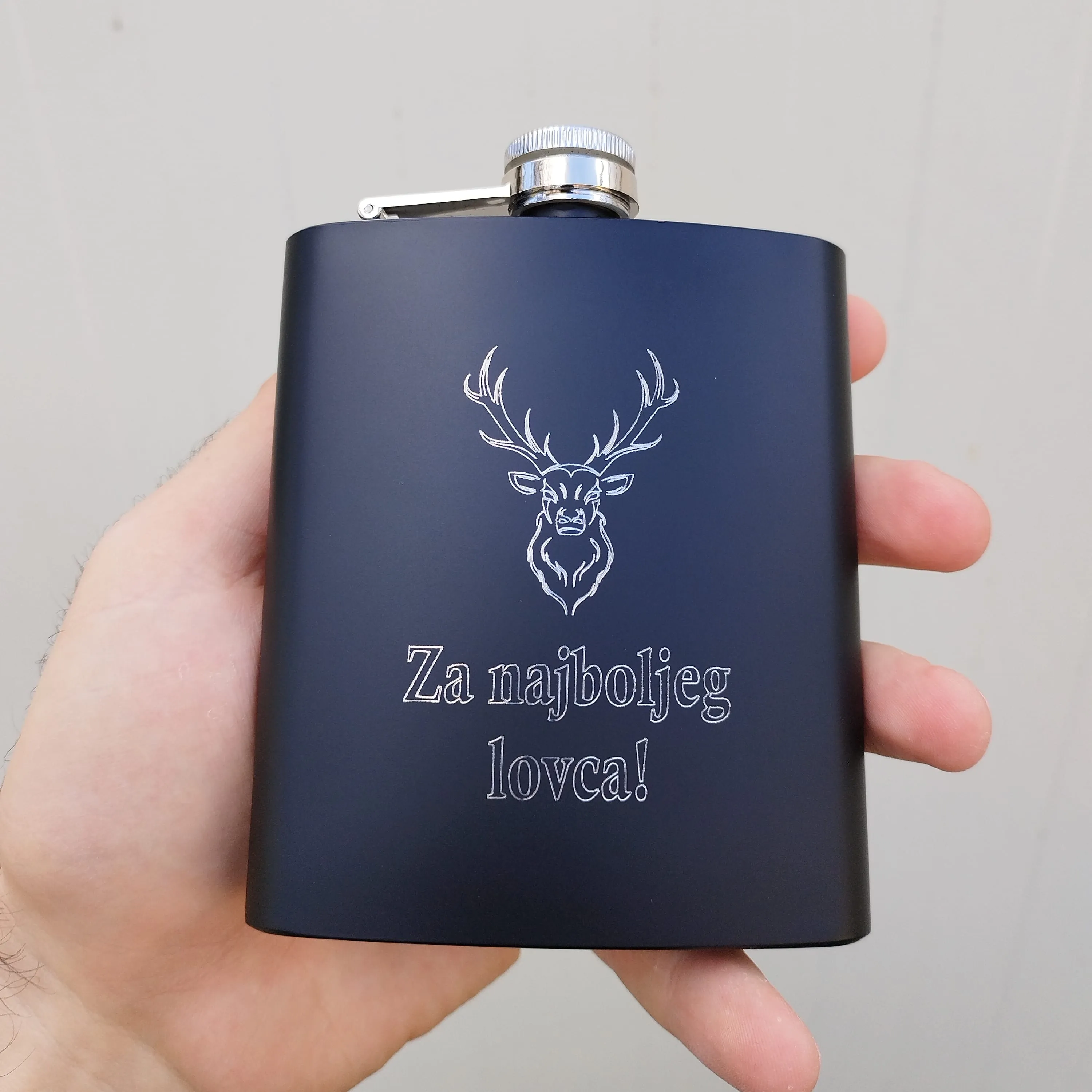 PLJOSKA (crna) - cover