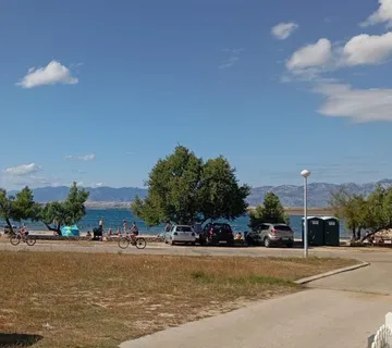 Vir, prizemnica u nizu(50,20m2), 30 metara do plaže, PRILIKA! - cover