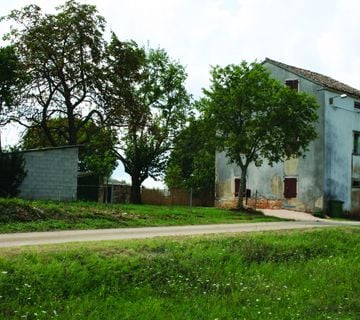 Višnjan - Kamena kuća renoviranje+građevinski teren+poljoprivredni - cover