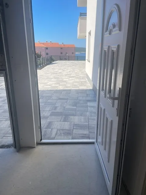 Stan u Crikvenici 60m2- novi,160000€ - cover