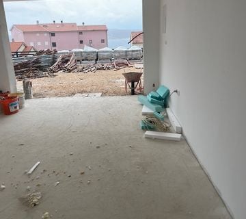 Stan 43m2/garaža - cover