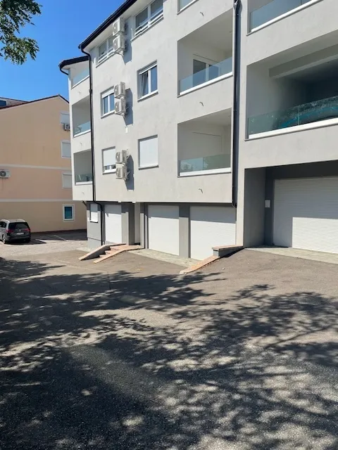 Jedinstvena lokacija ,stan56m2,Selce - cover