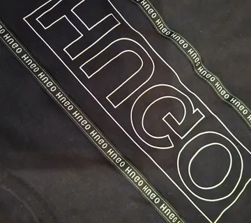 Crna majica Hugo Boss - cover