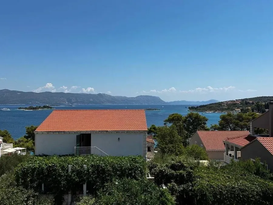Kuća na prodaju - Lumbarda - cover