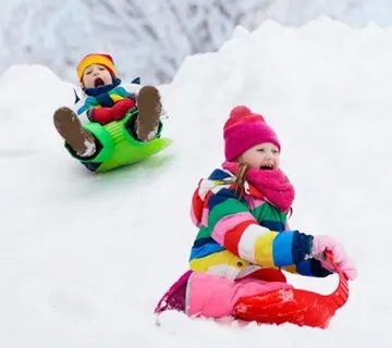 Dječji podmetač za sanjkanje - cover