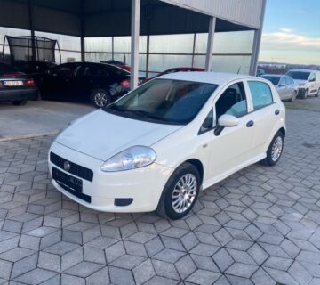 Fiat Grande Punto 1.3 JTD VELIKA RASPRODAJA - PREKO 200 VOZILA - cover