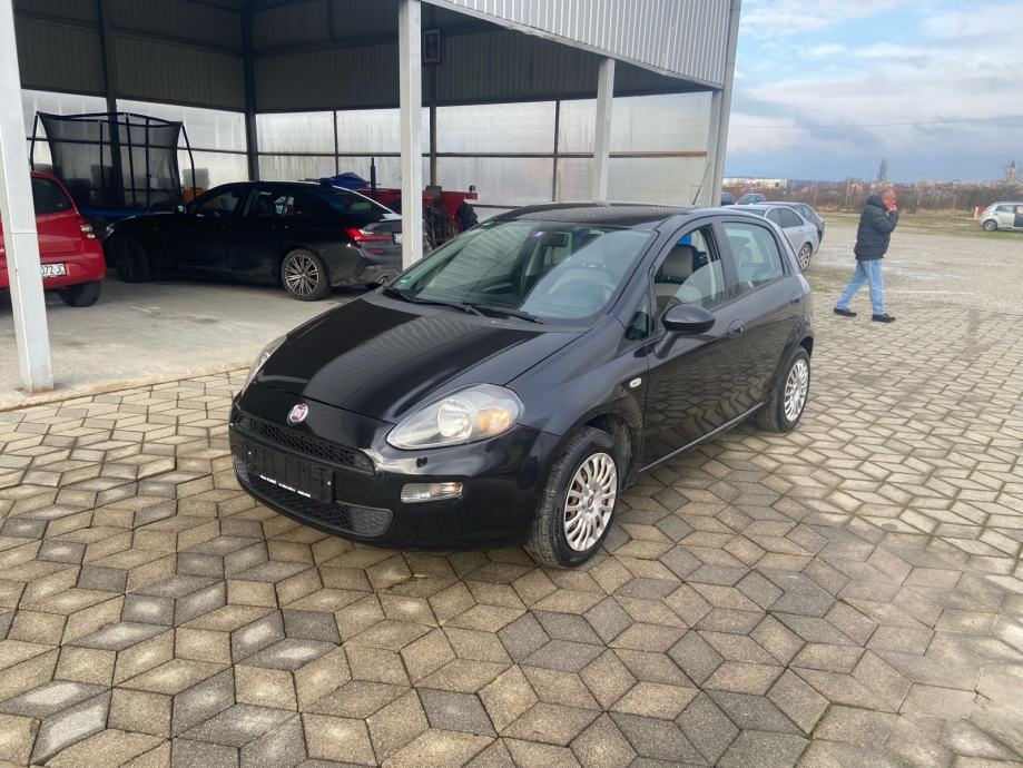 fiat-grande-punto-1.4-8v-velika-rasprodaja-preko-200-vozila-slika-216787585