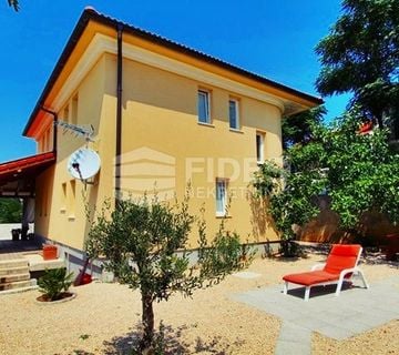 GRAD PAG, SAMOSTOJEĆA KATNICA 290 M2, 450.000 EUR.  - cover