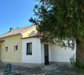 Kuća u Dardi s prostranim dvorištem + pomoćna zgrada - cover