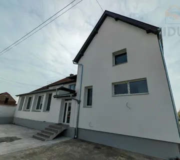 Trosoban stan - Livana - Livana, Čepin