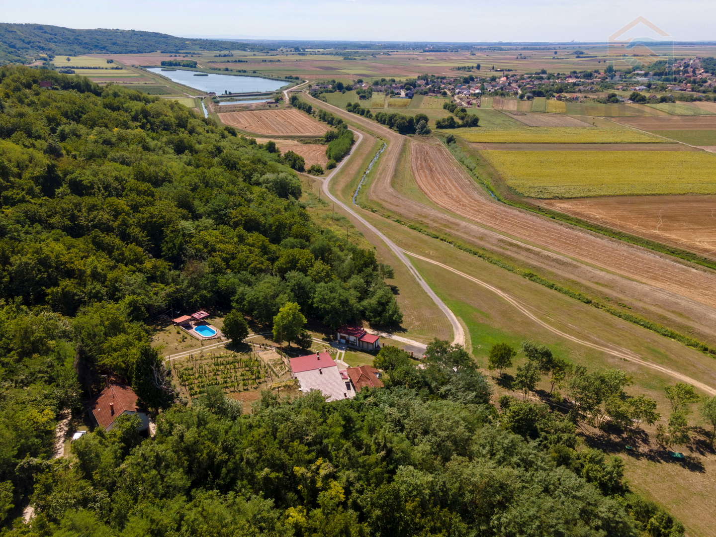 Stambeno poslovna nekretnina - Popovac/Baranja - cover