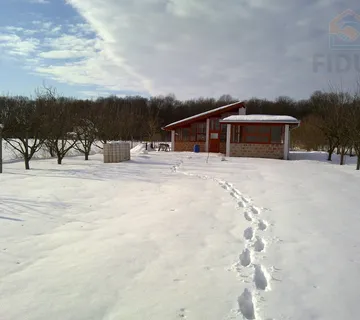 Kuća za odmor s voćnjakom - cover