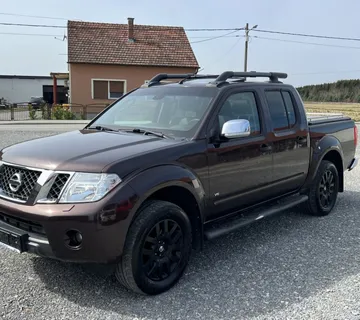 Nissan Navara 3.0 V6 - cover