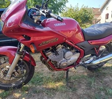 Yamaha Diversion - cover