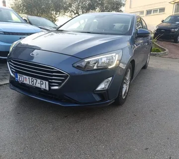 Ford Focus 1,0 - cover
