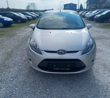 Ford Fiesta 1,2 5 16V  VELIKA RASPRODAJA - PREKO 200 VOZILA - cover