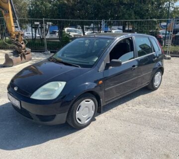 Ford Fiesta 1,3 i - cover