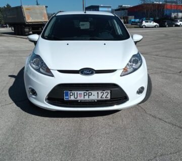 Ford Fiesta 1.6 TDCi Titanium - cover