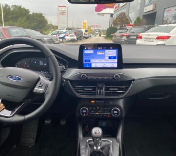 Ford Focus 1,0 EcoBoost Connected - cover