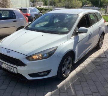 Ford Focus 1,0 Sport - cover