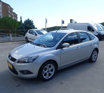 Ford Focus 1,6 TDCI 110 / JAMSTVO + REGISTRACIJA - cover