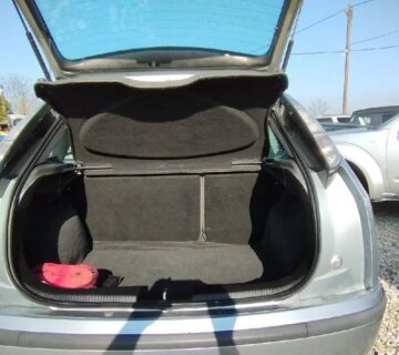 Ford Focus 1,8 - cover