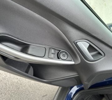 Ford Focus Karavan 1,0,2013g.servisna,klima,kuka,kredit,reg.03/25!! - cover