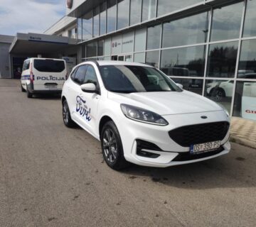 Ford Kuga 2,5 ST Line EDT. PHEV 225KS - cover