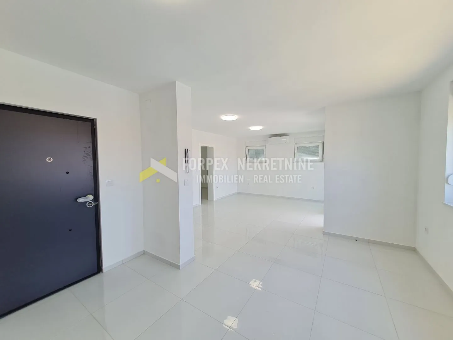 CRIKVENICA STAN 122 m2 U NOVOGRADNJI SA POGLEDOM NA MORE - cover