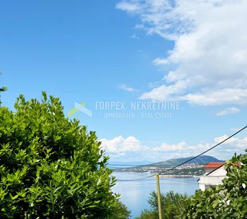 NOVI VINODOLSKI-KLENOVICA-STAN 54 m2 SA OKUĆNICOM
