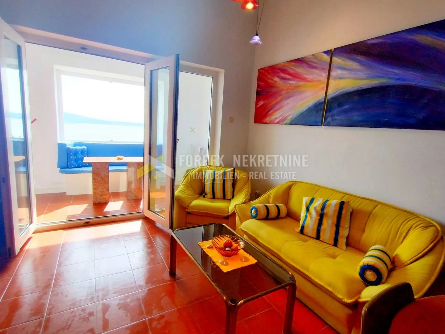 NOVI VINODOLSKI-DVOETAŽNI STAN SA POGLEDOM NA MORE  - cover