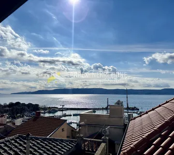 NOVI VINODOLSKI-AUTOHTONA KUĆA U STAROM GRADU - cover