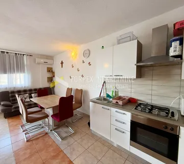 NOVI VINODOLSKI-STAN 47 m2 SA DVIJE SPAVAĆE SOBE - cover