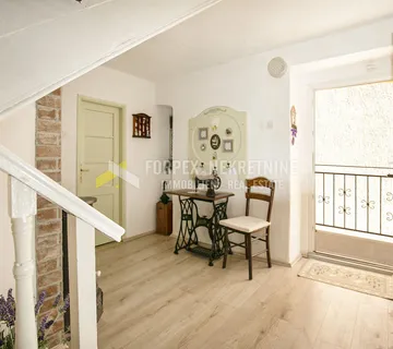 NOVI VINODOLSKI- KUĆA 160 m2 U CENTRU GRADA - cover